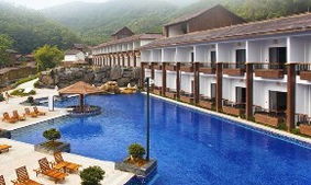 当信箱租用邂逅温泉旅游 现代生活的双重放松体验