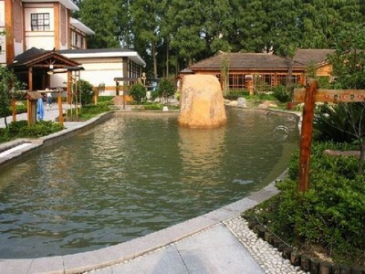 龙佑温泉一日游 温暖身心的休闲之旅