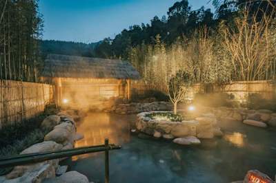 案例分享 看似相同实则不同的温泉康养小镇，我们能借鉴到什么？